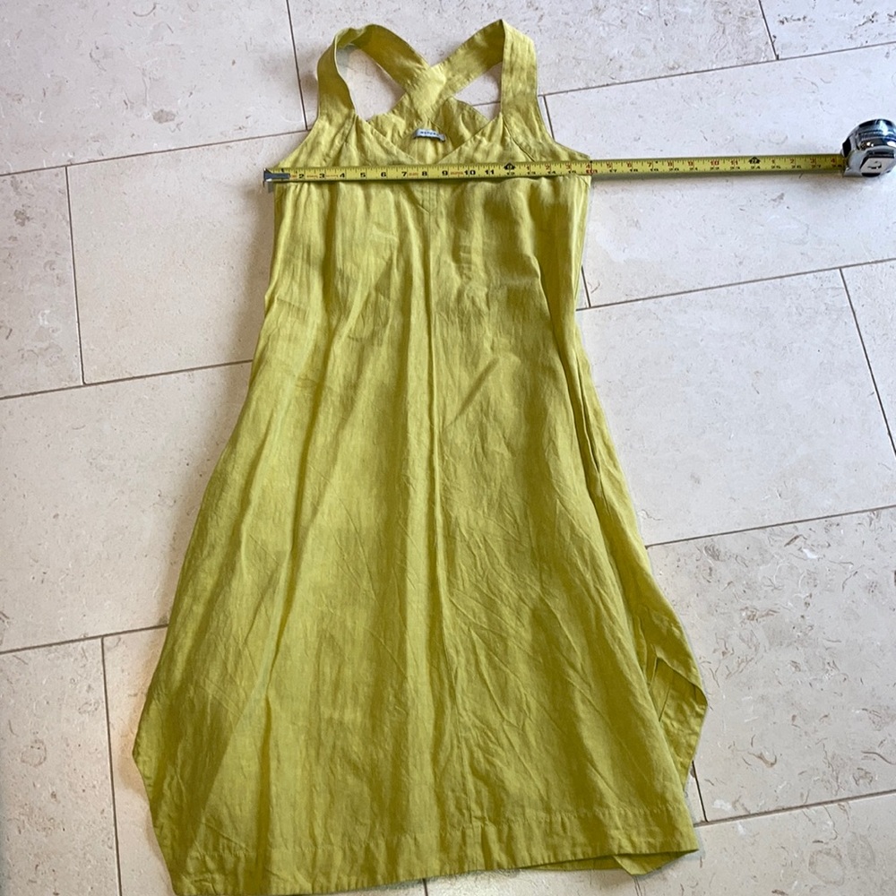 Motumo citrony linen dress with pockets